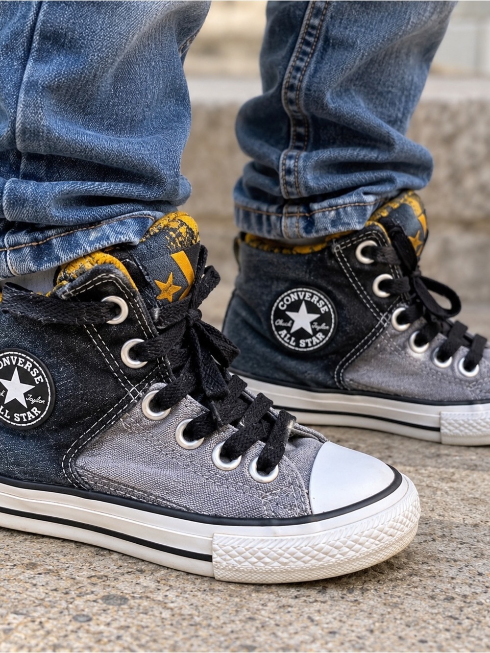 CONVERSE All Star Chuck Taylor High Top Sneakers Shoes Junior Size 12 Padded